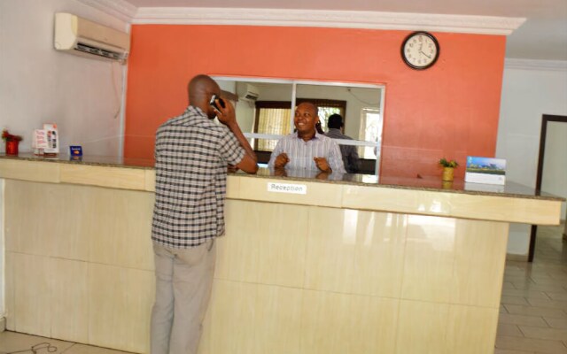 The Grant Suites Hotel