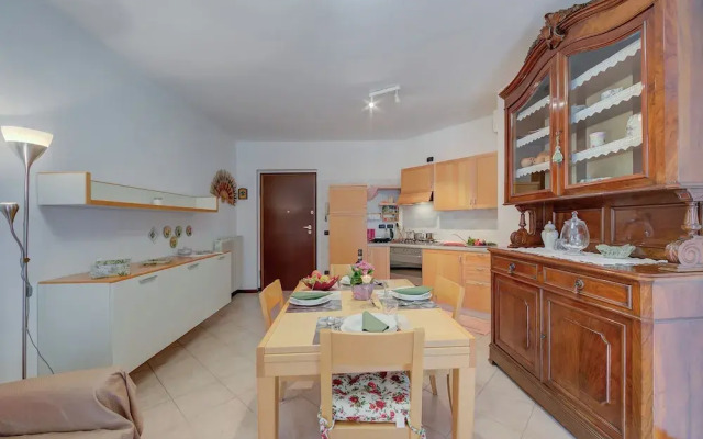 Verde Giada-shared Pool & Parking
