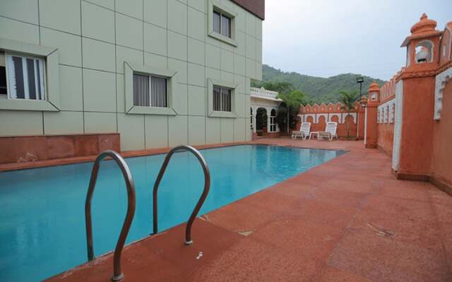 Raha Hotel
