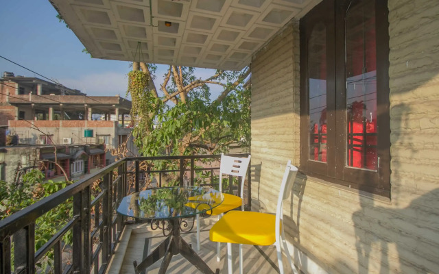 The Mapple by OYO Rooms