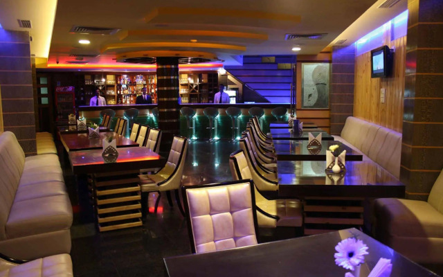 Crystal Paark Inn