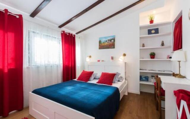 Rooms Carmela