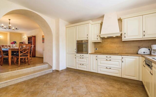 Awesome Home in Turcic With Wifi and 4 Bedrooms