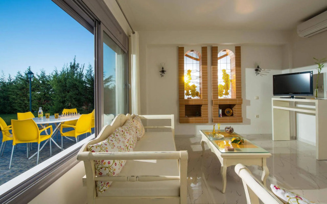 Danae's Luxury Villas