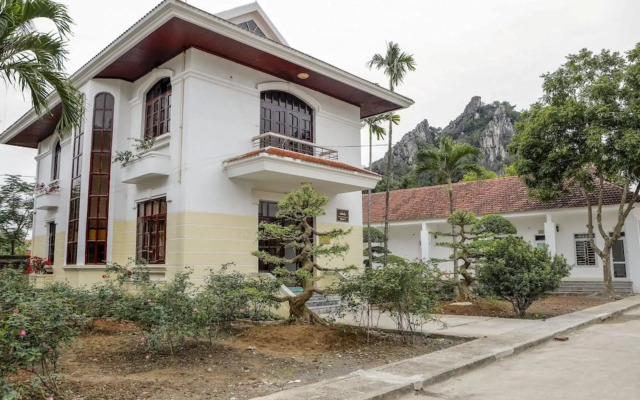 Van Xuan Royal Hotel