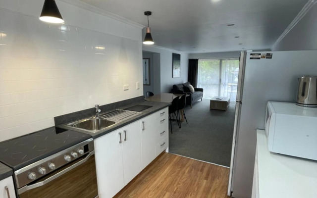 Fairway Motel and Apartments