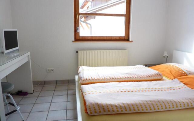 Haus am Wasserfall