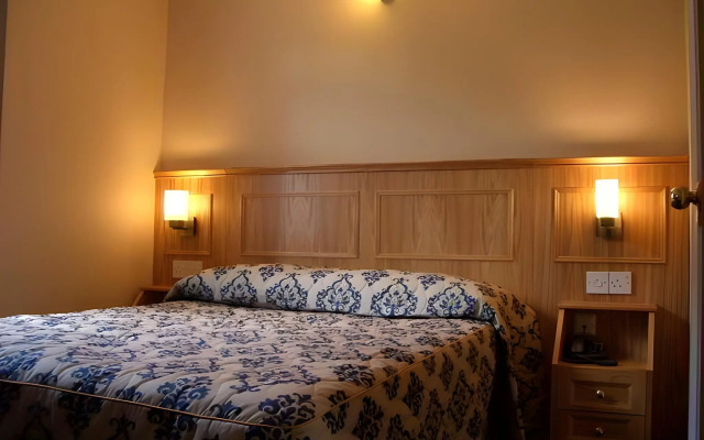 Olympic House Hotel