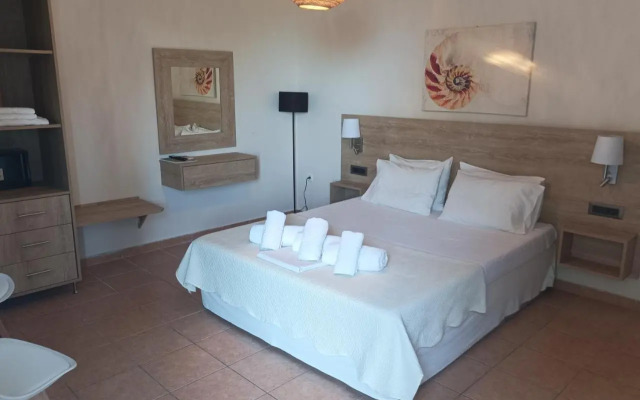 Nikolaos Studios Skala