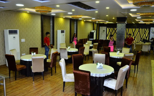 White Mushroom Jaipur V Inn