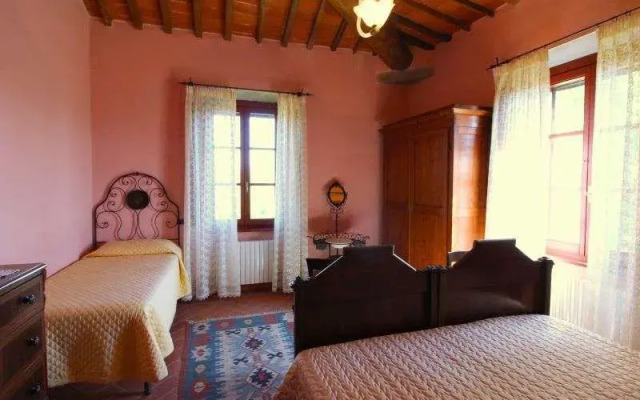 Private Villa With Wifi, Private Pool, TV, Veranda, Pets Allowed, Parking, Close to Cortona