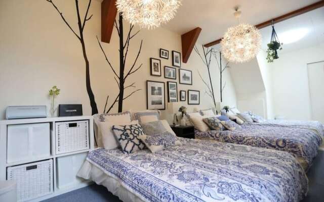 Red Door House Osaka