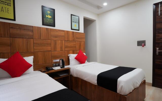 SPOT ON 72485 Hotel Ganpati Deluxe