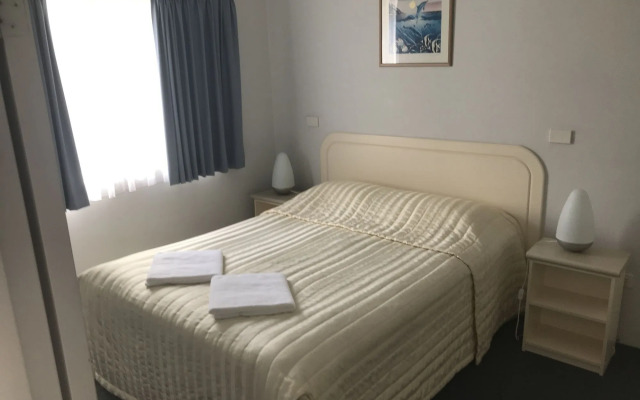 Mollymook Aquarius Apartments