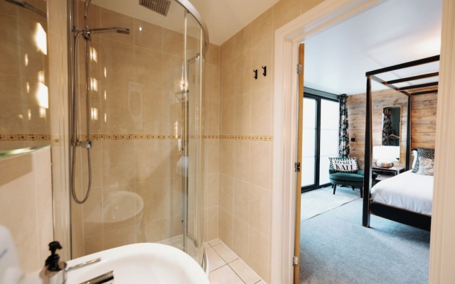 Boutique Shrewsbury Suites