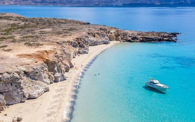 Theoxenia Suites & Apartments