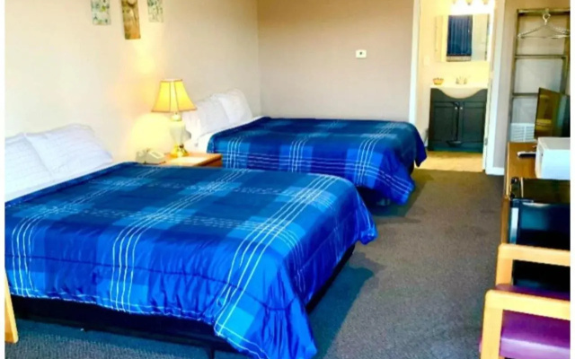 OYO Crossroads Inn