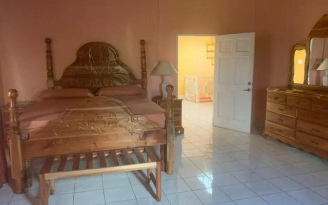 3 Br Townhouse In Montego Bay - Prj 1456