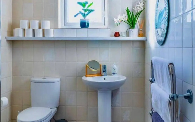 Rayleigh Retreat-spacious Family 3 Bed Apartment