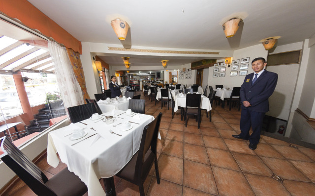 Hotel De La Villa Hermoza