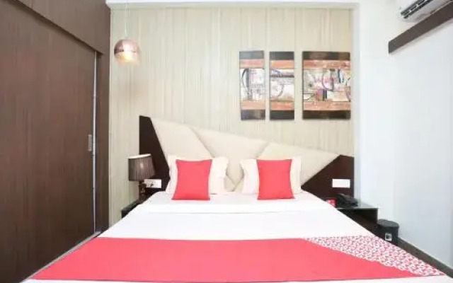 Royal Lake Suites By OYO Rooms