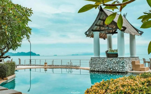 Racha Kiri Resort and Spa Khanom