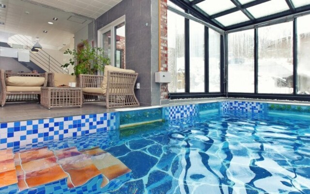 Yangpyeong Pension ABC Pool Villa