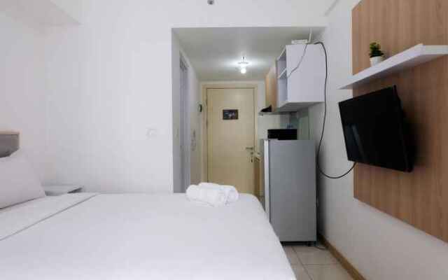 Best Studio M-Town Gading Serpong Apartment by Travelio