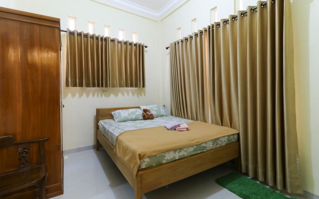 Batu Villa and Residence By Pinky