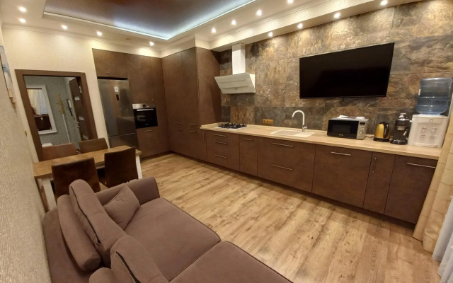 Rauschen Prestige (Раушен Престиж) на улице Динамо 16