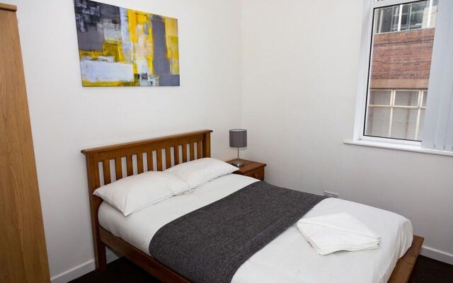 Alexander Apartments Central