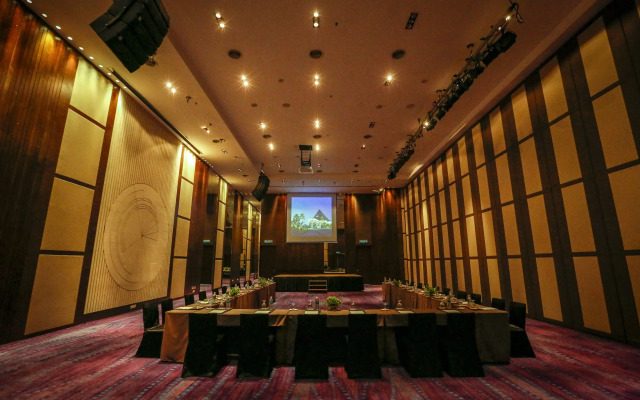 Avani Sepang Goldcoast Resort
