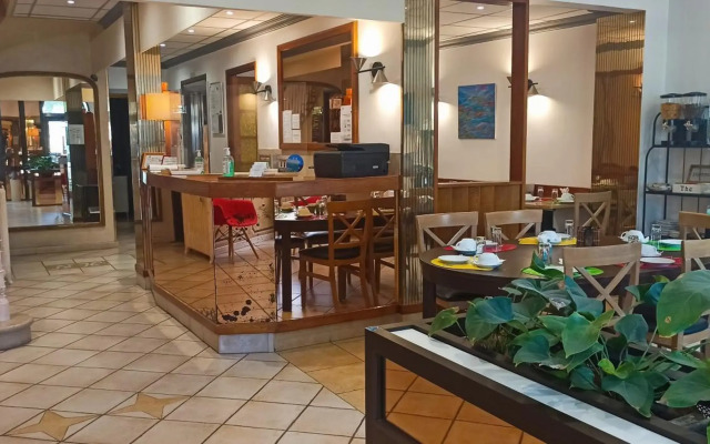 Au Nouvel Hotel
