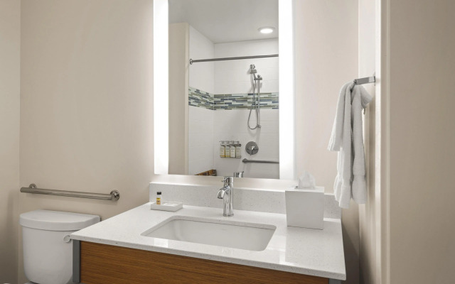 EVEN Hotel Seattle Downtown - Lake Union by IHG