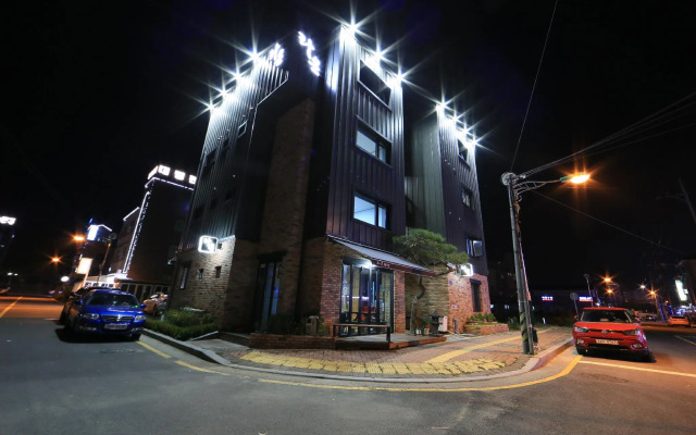 Boryeong Raon Pension