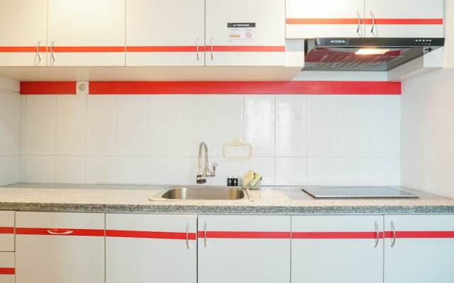 Cozy Living 1BR at Pakubuwono Terrace Apartment