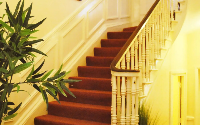 Morehampton Townhouse