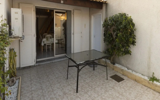 Apartment in Agde, 300m From Beach