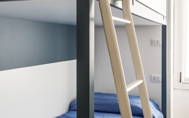 2-bed Apt With Stunning Lake Como Views & Terrace