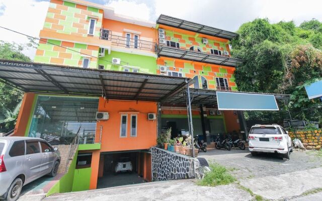 Airy Eco Bandara Sultan Hasanuddin Makassar