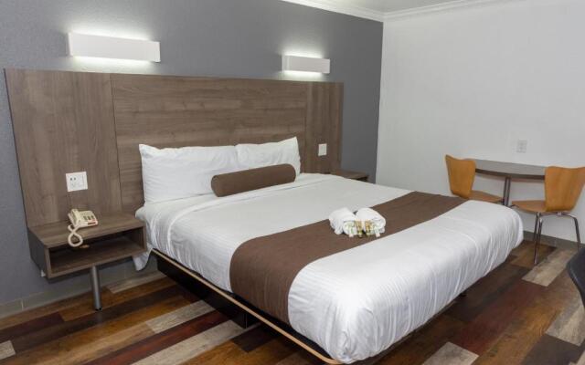 Value Inn Bellflower