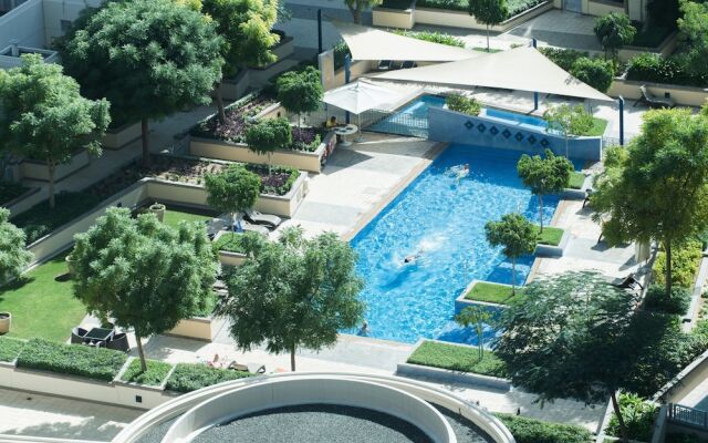 Luxury Staycation - The Residences Tower