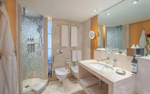Athenaeum Grand Hotel