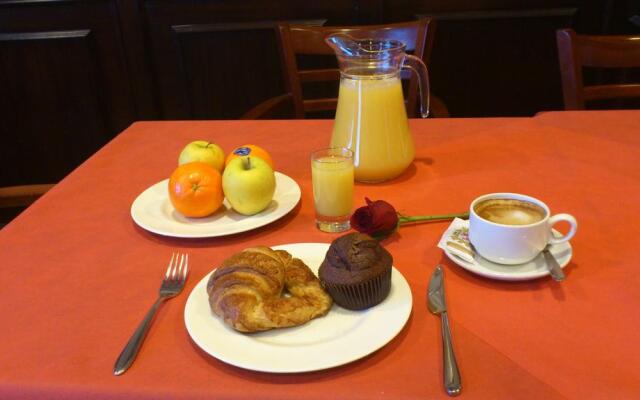 Hotel Santiago de León