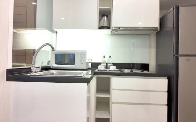 Beverly 33 Suites by PROMPT HOLIDAY HOME