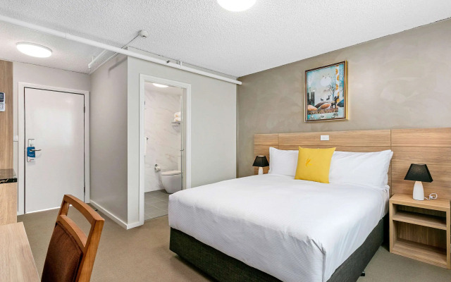 Quality Inn Sunshine Haberfield