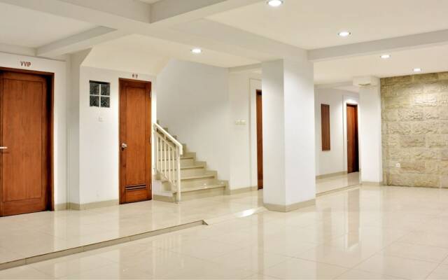 ZEN Rooms Basic near Cilandak Town Square