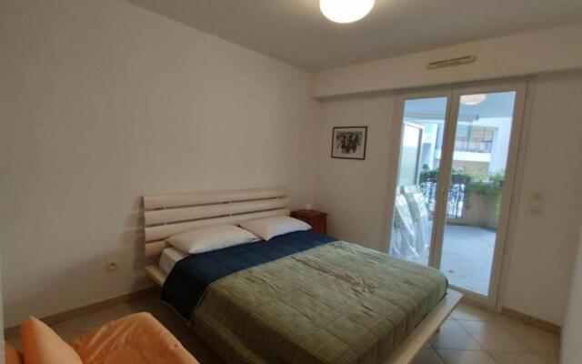 Appartement Juan les Pins, 2 pièces, 4 personnes - FR-1-252-152