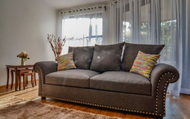 Edmor Residences - Riverside