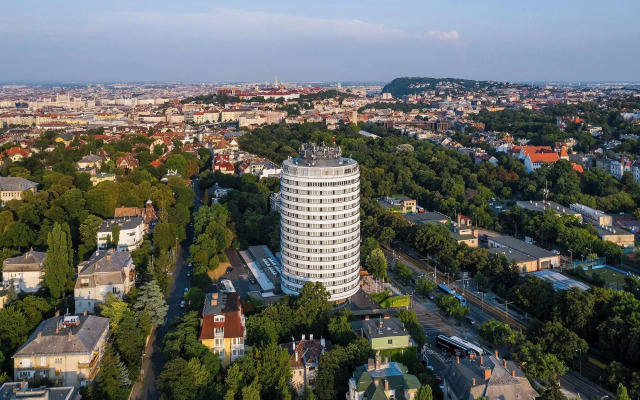 Отель Budapest
